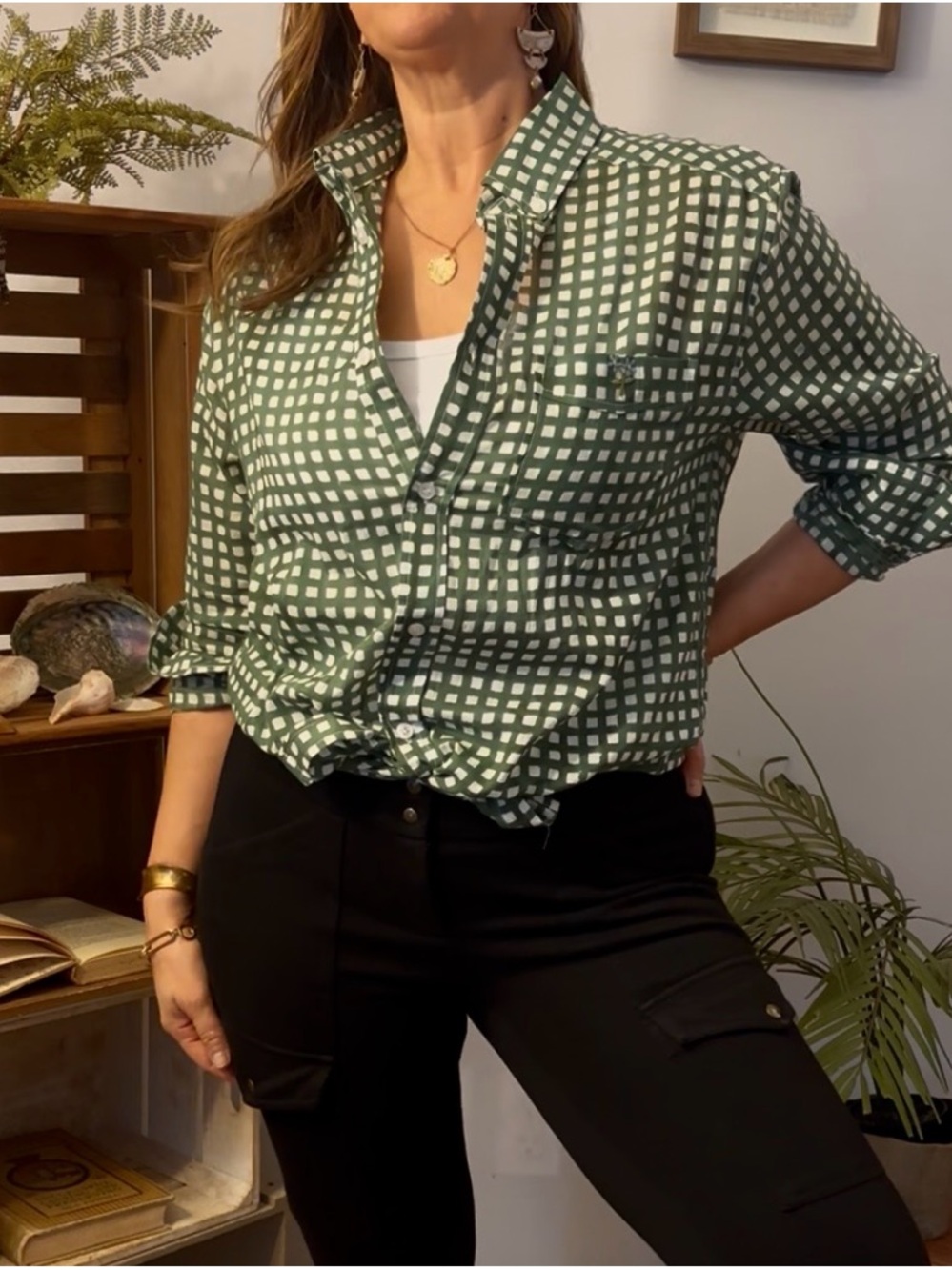 Emerson Fry Ryan Shirt Button Down Green White Embroidered Flower XS
